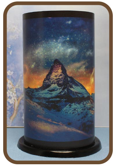 Artistic Twilight Lanterns